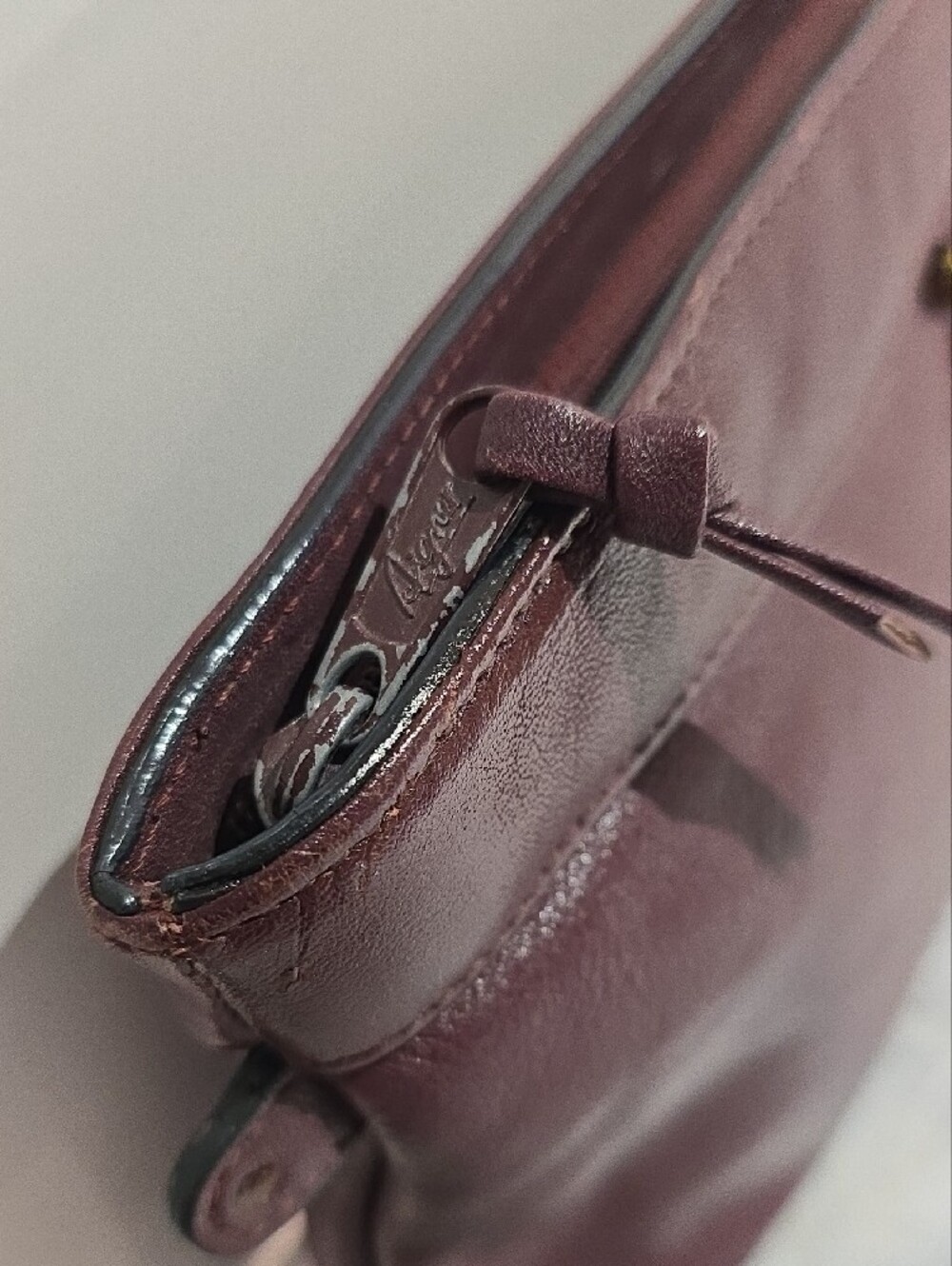 Vintage Etienne Aigner Plum Leather Bag - Picture 9 of 15